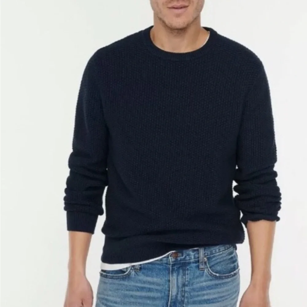 J Crew Men’s Cotton Checker Stitch Sweater in Navy size XL